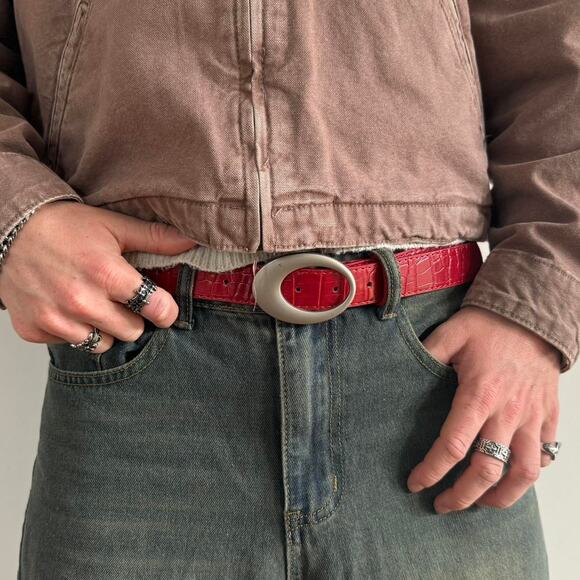 Vintage Rose Red Oval Buckle Belt – Simple Design, Unisex, Fits 26–34, New - Picture 3 of 7